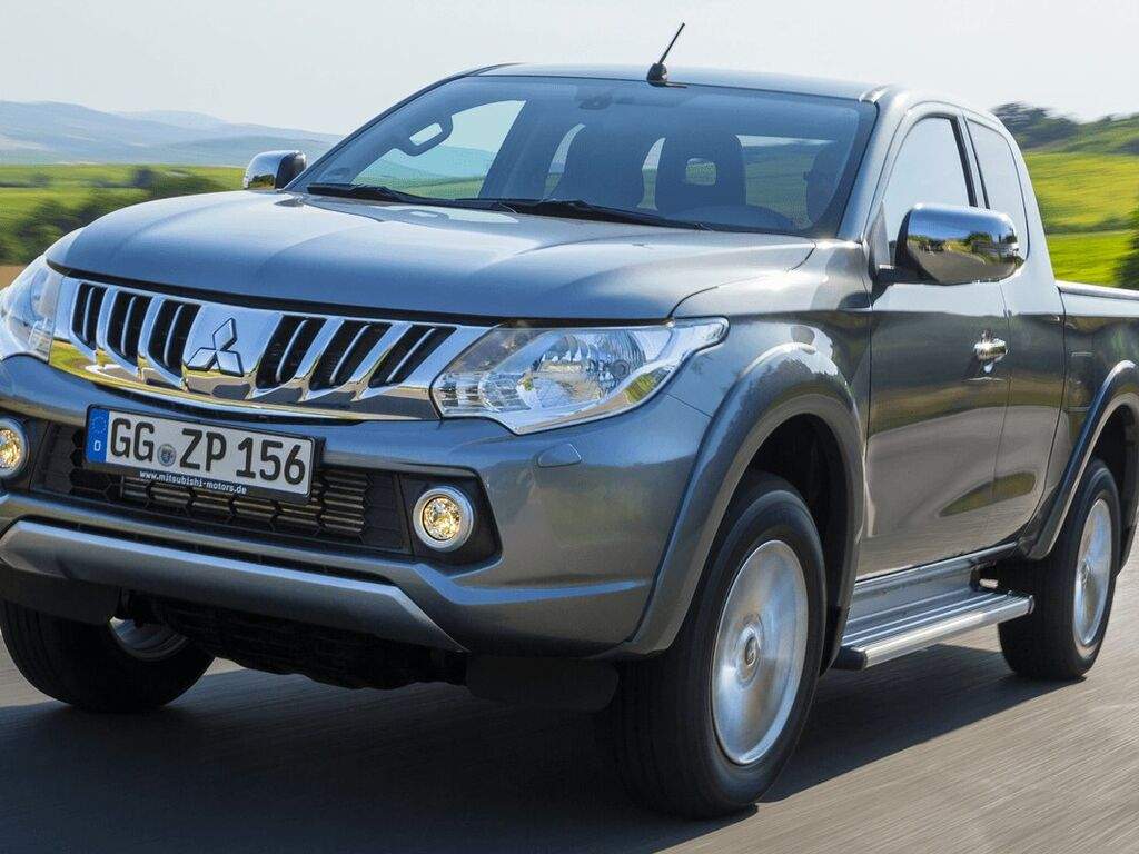 Dywaniki do Mitsubishi L200 2015 - 2023