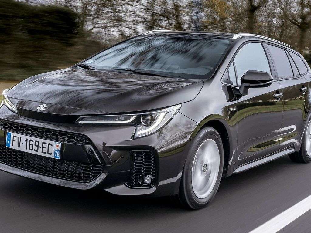 Mata do bagażnika Suzuki Swace 2020 - 2025