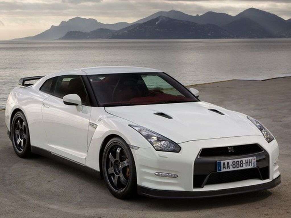 Dywaniki do Nissan GT-R 2008 - 2025