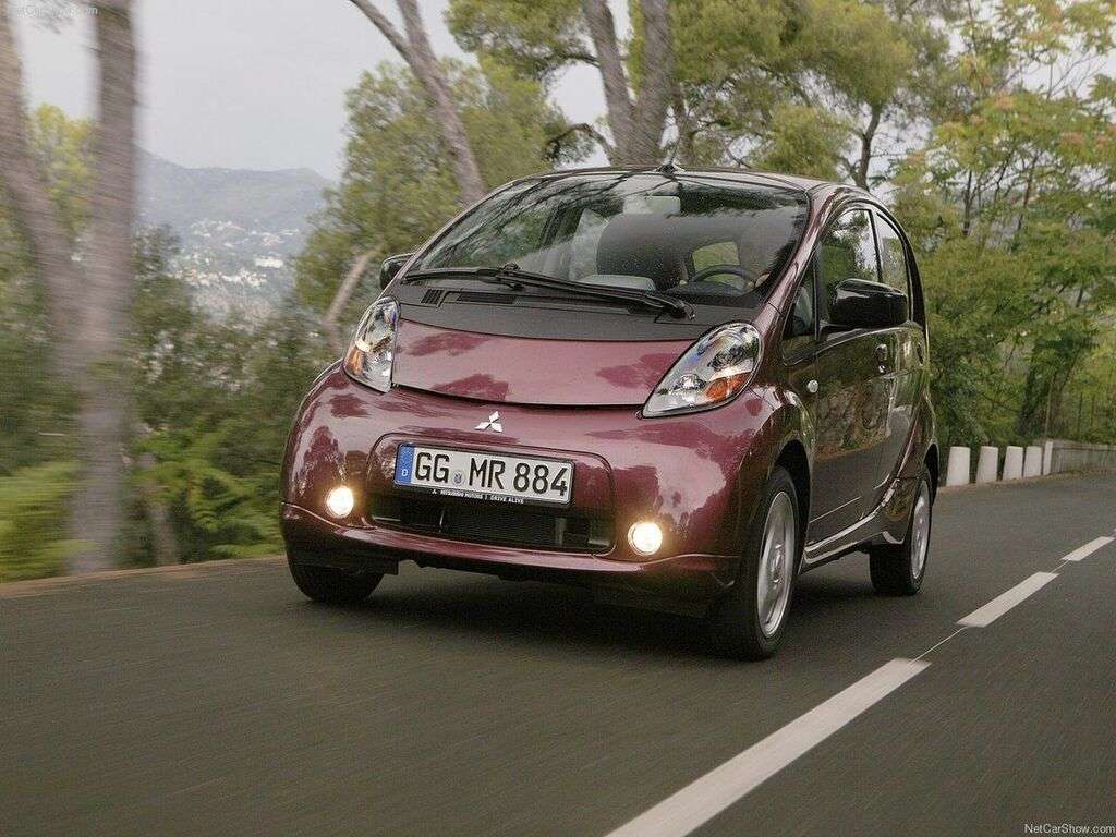 Dywaniki do Mitsubishi i-MiEV 2010 - 2020