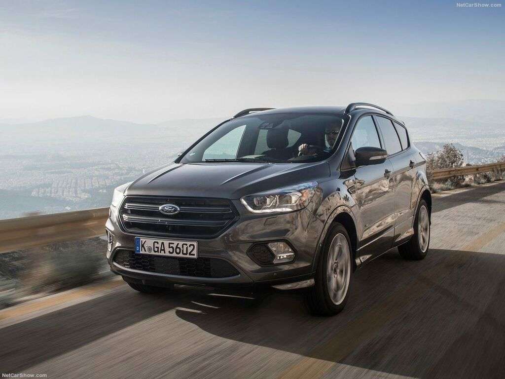 Mata do bagażnika Ford Kuga 2016 - 2020