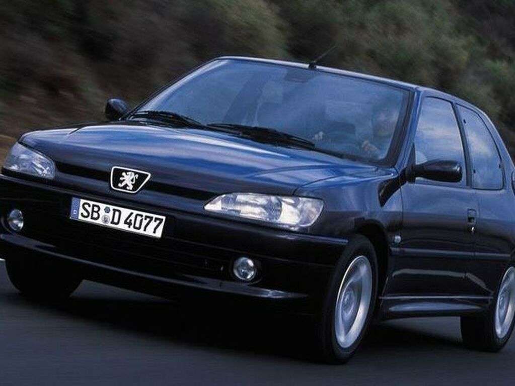 Mata do bagażnika Peugeot 306 1993 - 2002