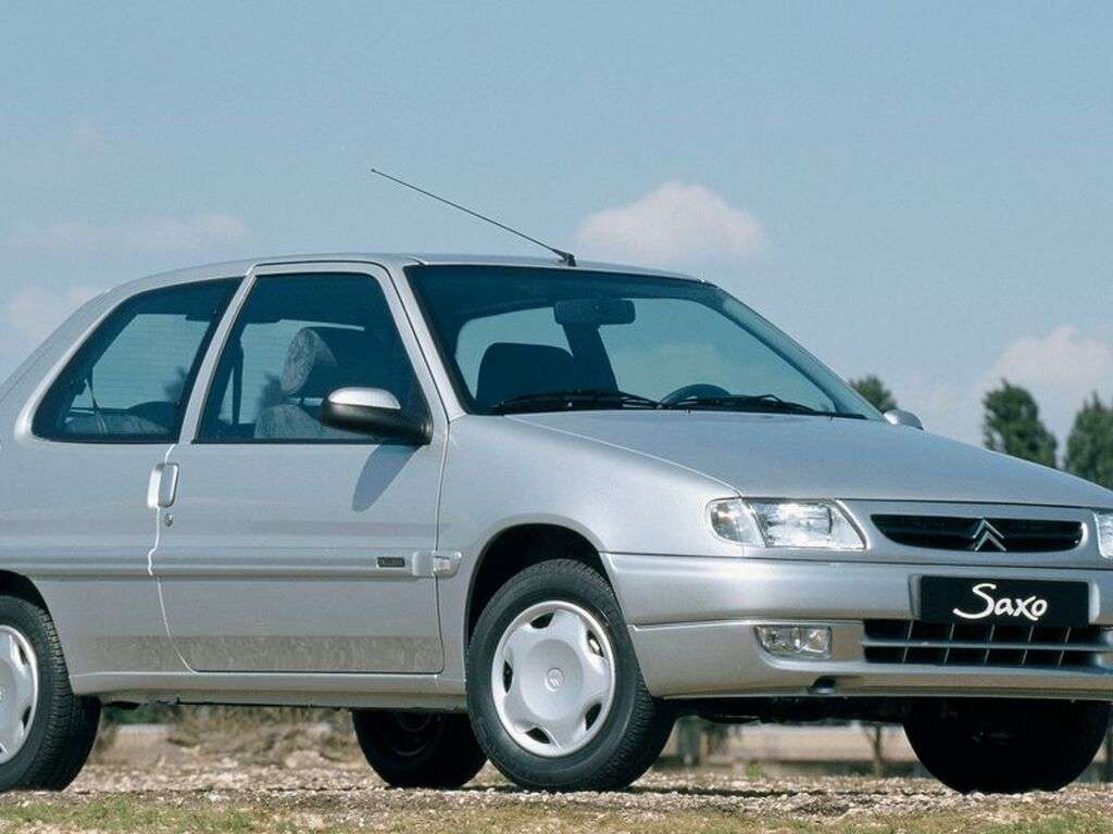 Dywaniki do Citroën Saxo 1996 - 2000