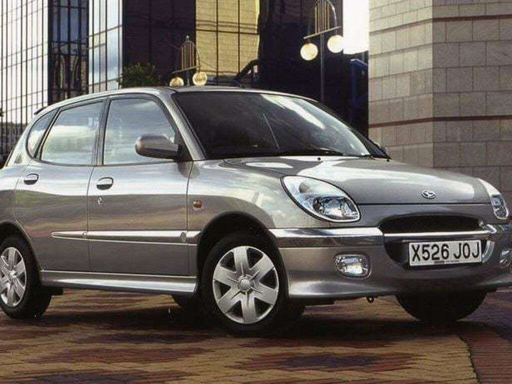 Dywaniki do Daihatsu Sirion M100 1998 - 2004