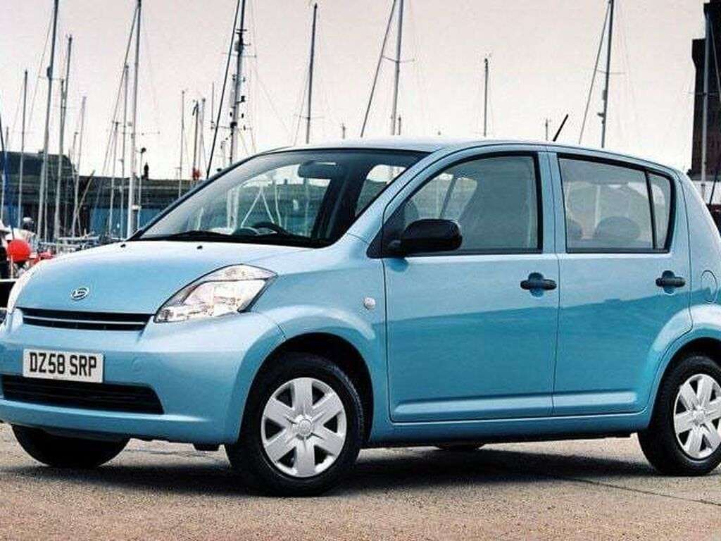 Dywaniki do Daihatsu Sirion M300 2004 - 2010