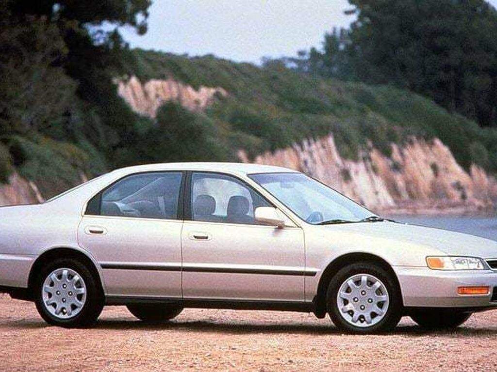 Dywaniki do Honda Accord 1993 - 1998