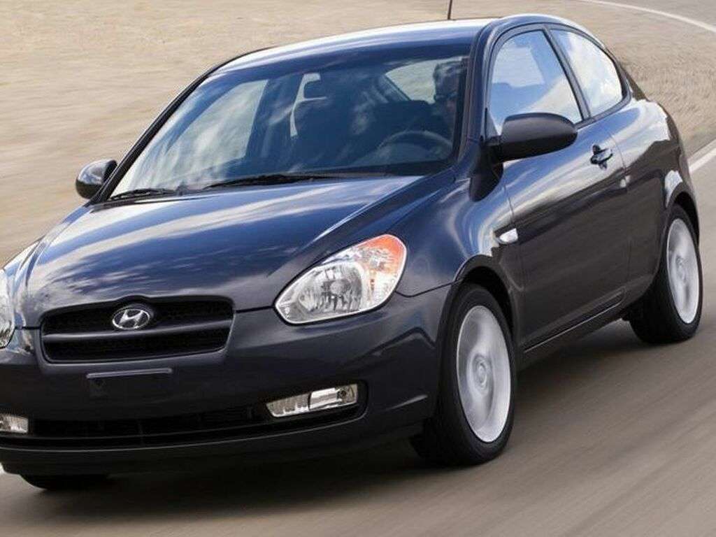 Dywaniki do Hyundai Accent 2005 - 2010