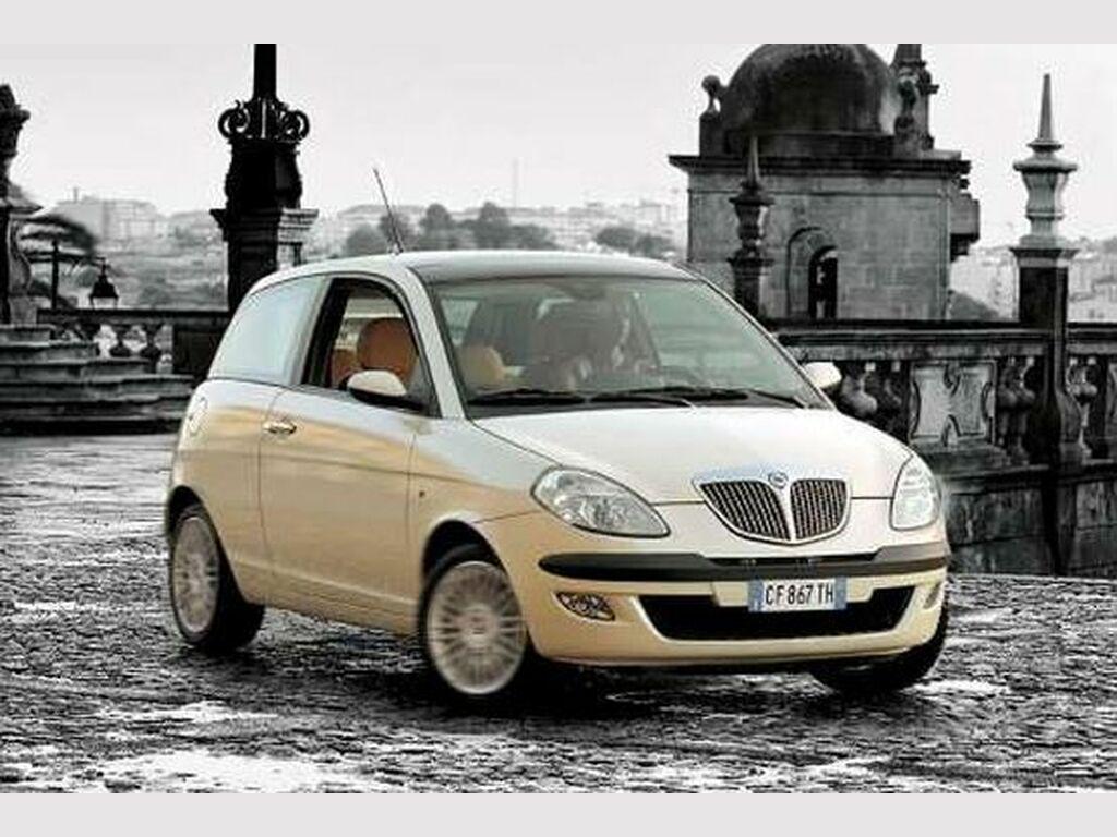 Dywaniki do Lancia Ypsilon 2003 - 2006