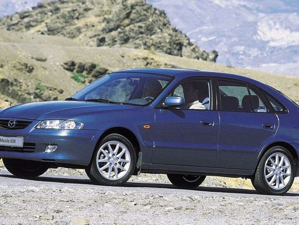 Dywaniki do Mazda 626 1997 - 2002
