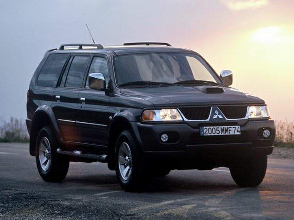 Dywaniki do Mitsubishi Pajero Sport 2002 - 2008