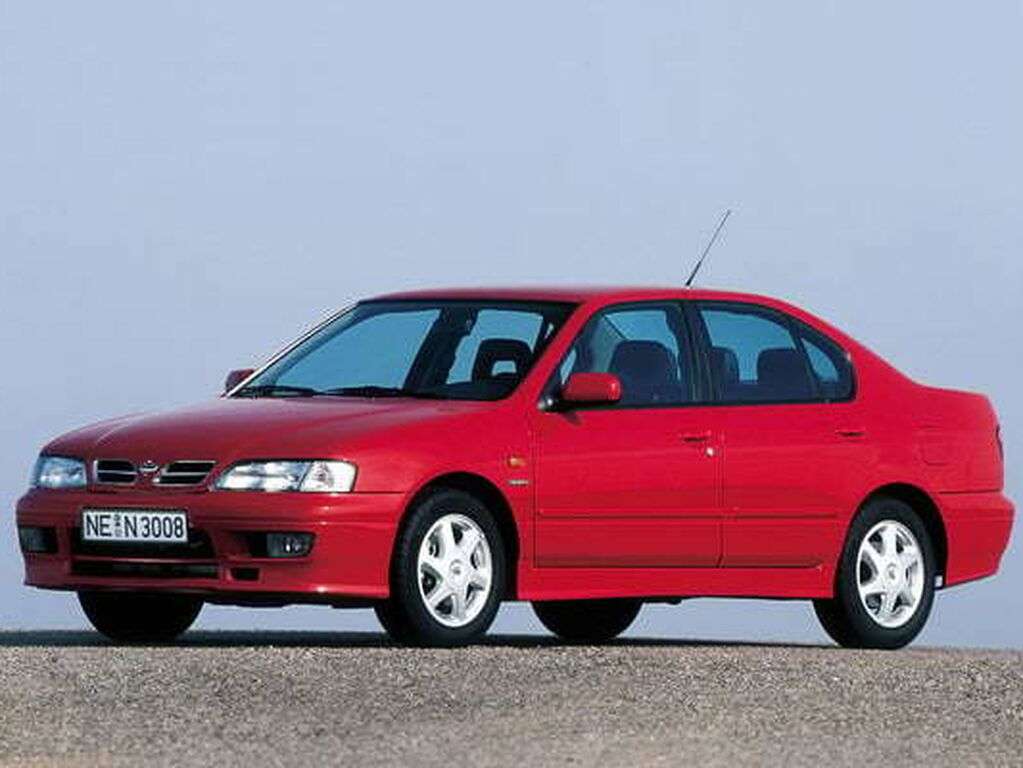 Dywaniki do Nissan Primera 1990 - 1996