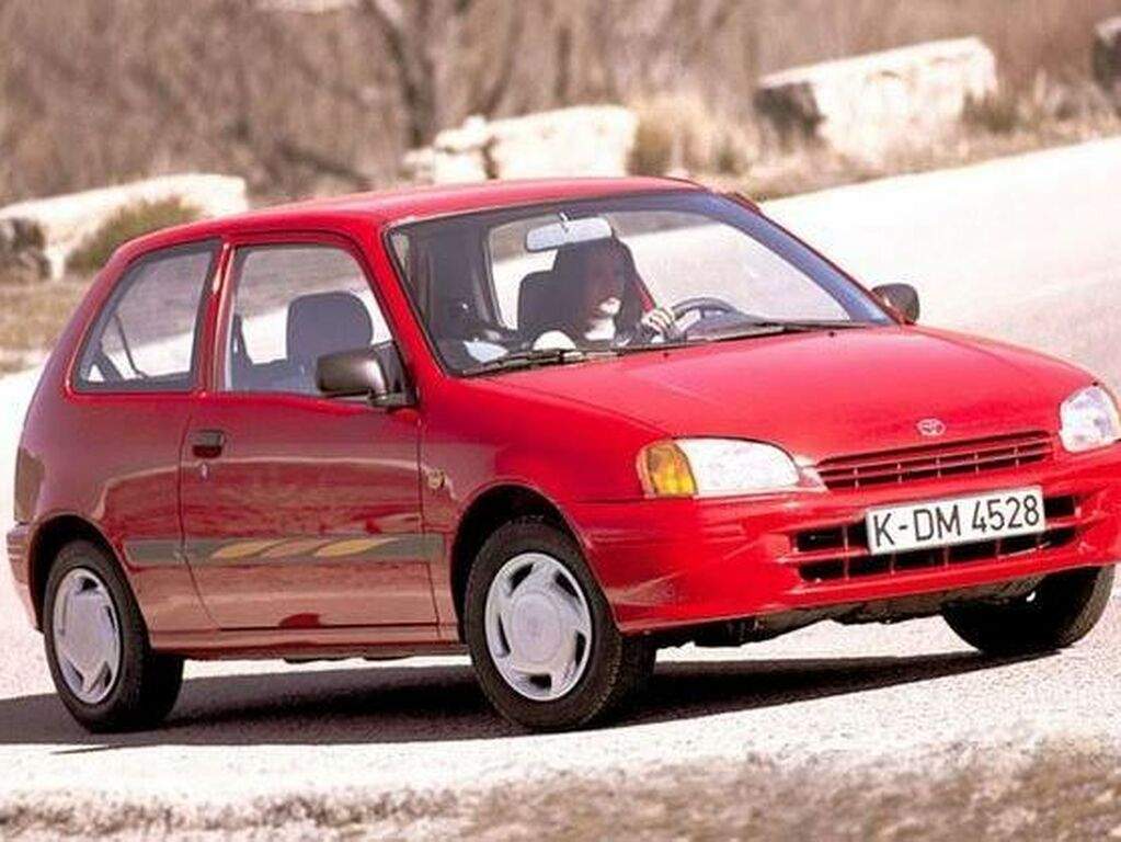 Dywaniki do Toyota Starlet 1996 - 1999