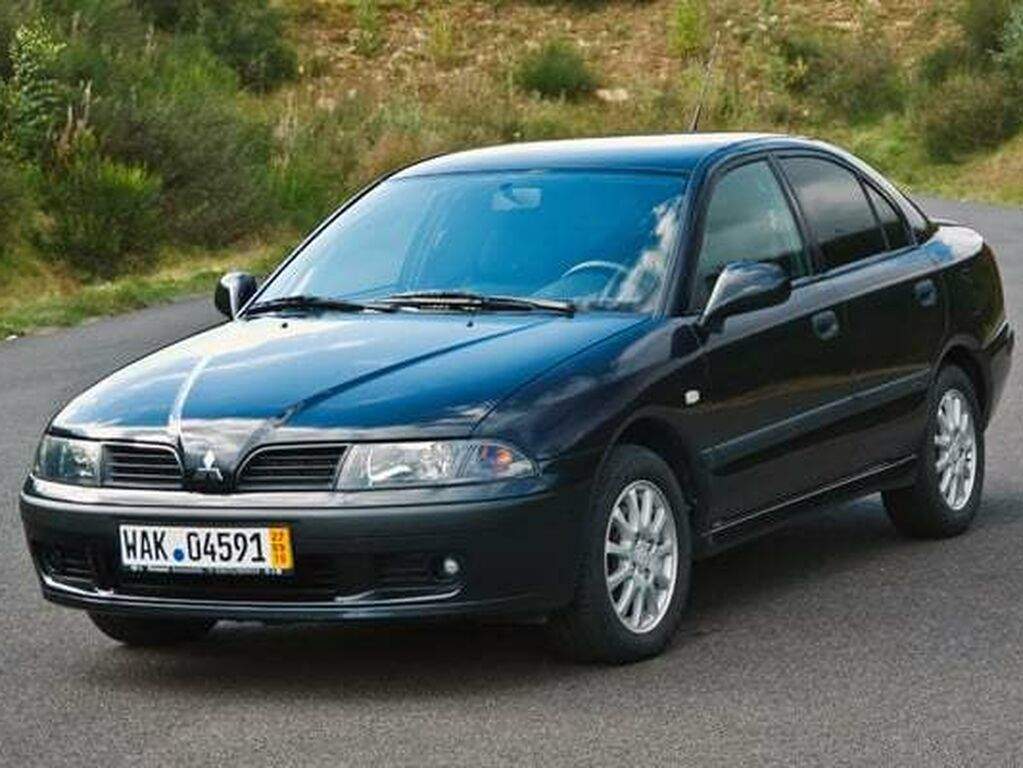Dywaniki do Mitsubishi Carisma 1995 - 2001
