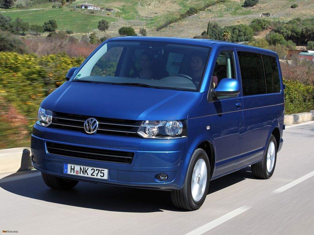 Dywaniki do Volkswagen Transporter T5 Caravelle 2003 - 2015
