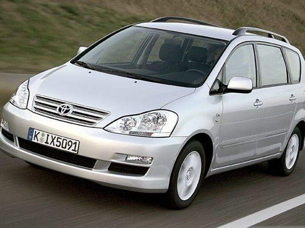 Dywaniki do Toyota Avensis Verso 2001 - 2006