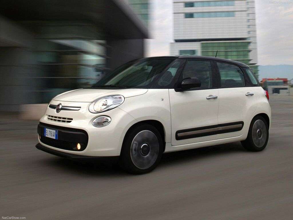 Mata do bagażnika Fiat 500L 2012 - 2017