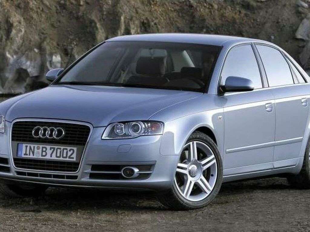 Mata do bagażnika Audi A4 B7 2004 - 2008