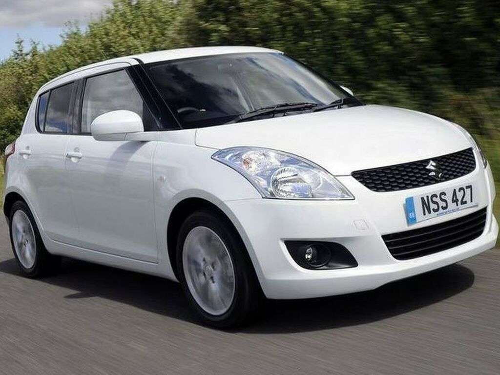 Mata do bagażnika Suzuki Swift 2010 - 2017