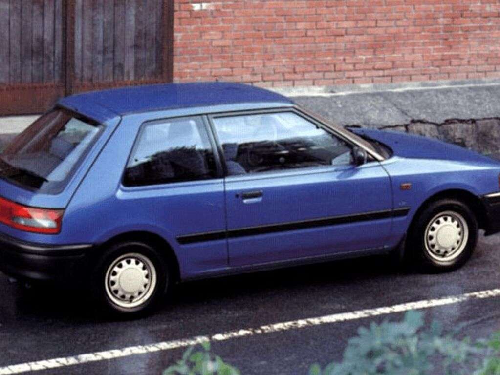 Dywaniki do Mazda 323 1994 - 1998