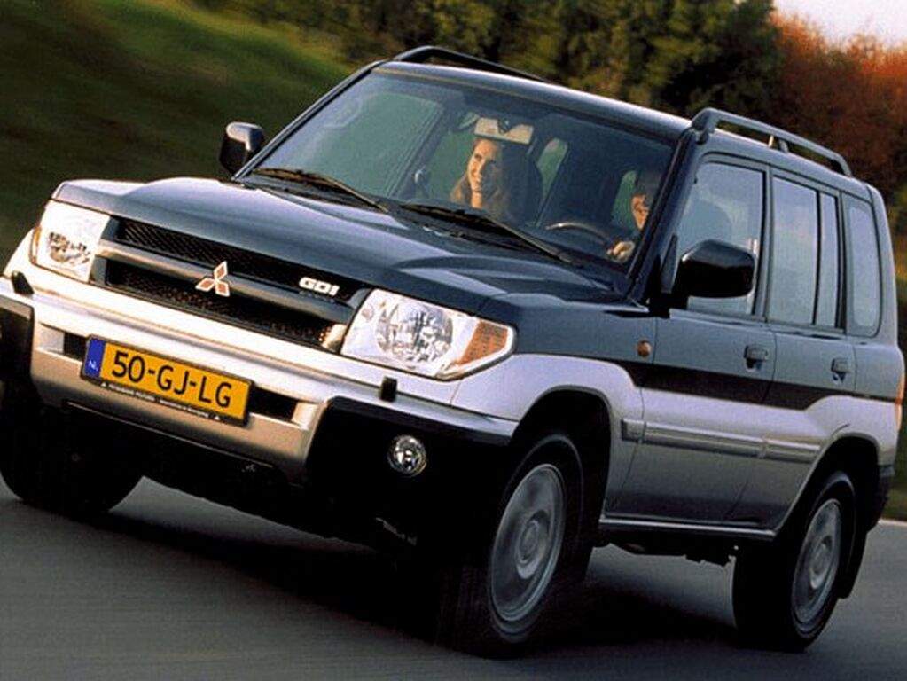 Dywaniki do Mitsubishi Pajero 2000 - 2006