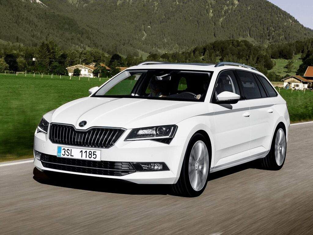 Mata do bagażnika Skoda Superb 2015 - 2019