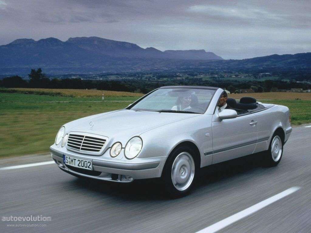 Dywaniki do Mercedes CLK A208/C208 1998 - 2003
