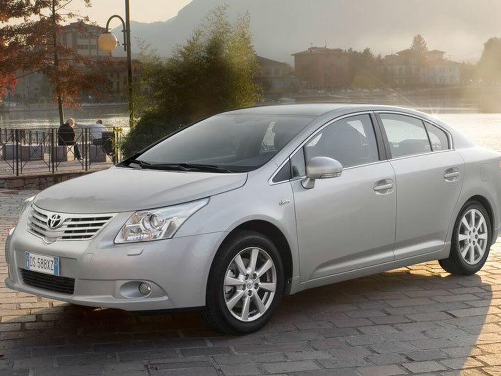 Dywaniki do Toyota Avensis 2009 - 2012
