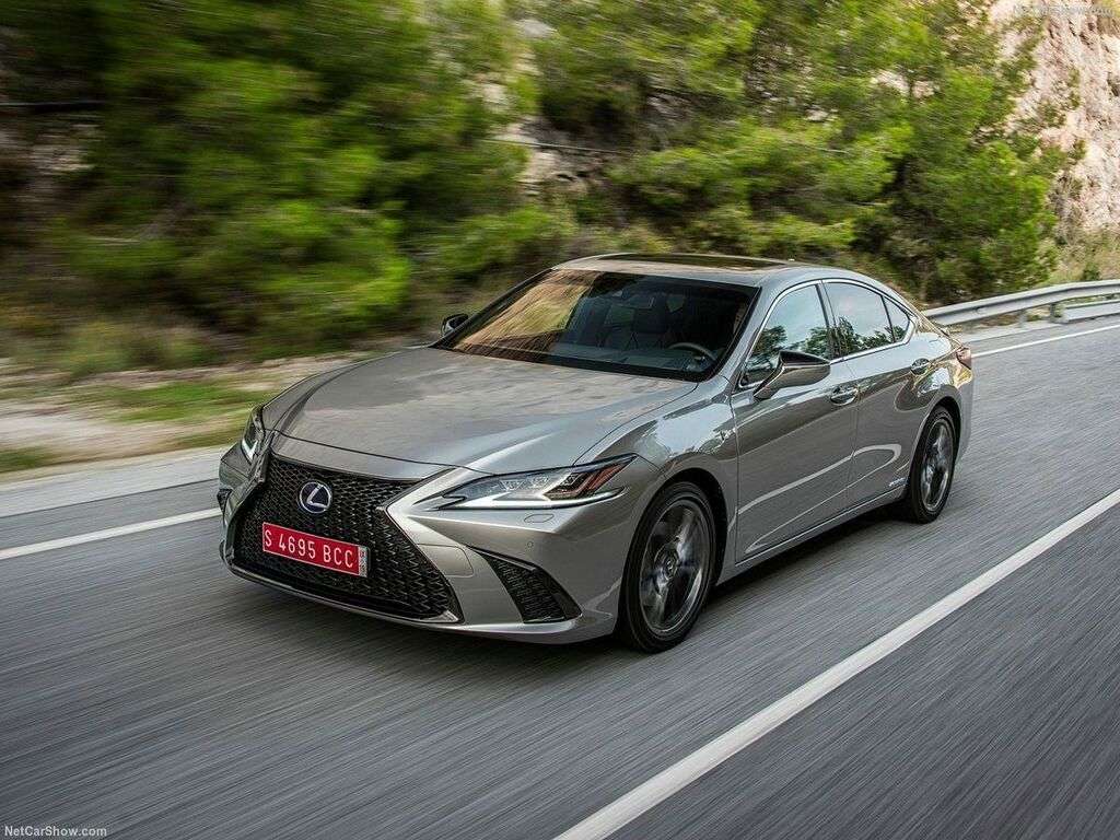 Mata do bagażnika Lexus ES 2019 - 2025