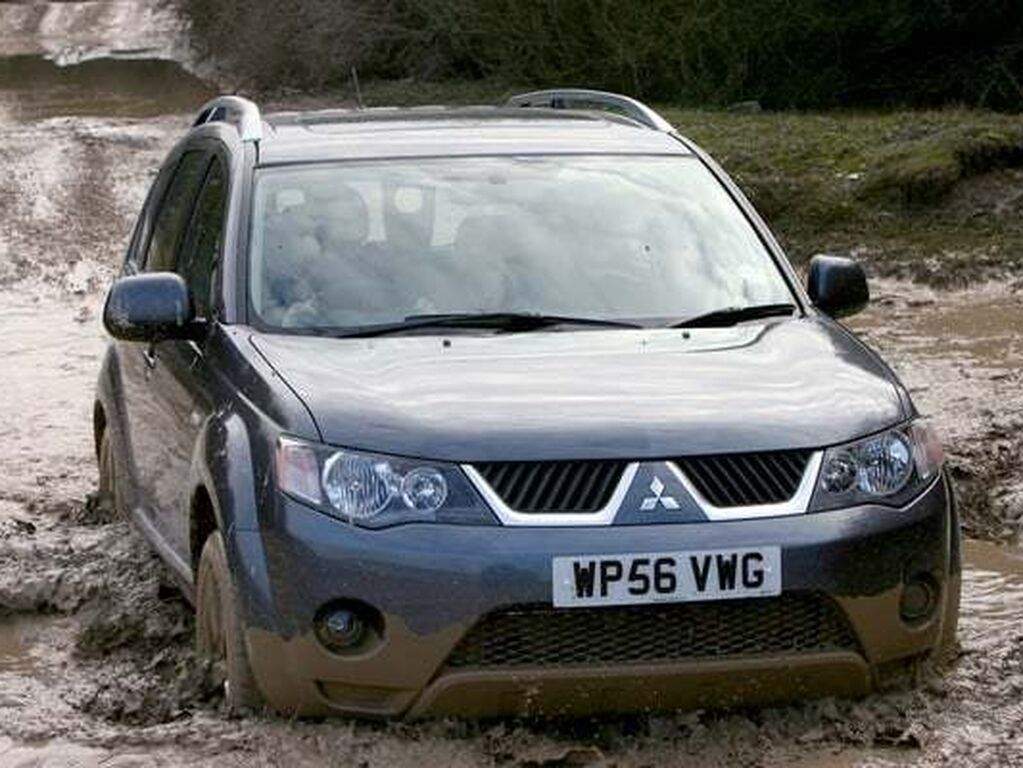 Mata do bagażnika Mitsubishi Outlander 2007 - 2012